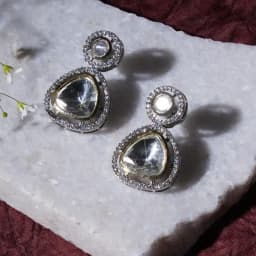 Elegant Kundan Delight 1