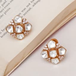 Sparkling Kundan Studs 1