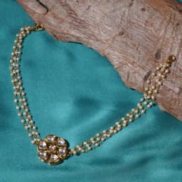 Timeless Elegance Kundan Pearl Neckpiece 1