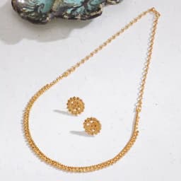 Timeless Gold Jewelry Trio 1