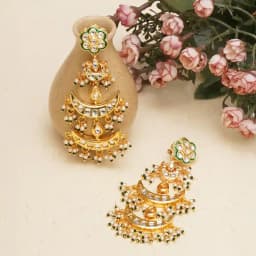 Radiant Kundan Stone Earrings 1