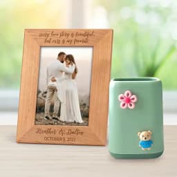 Pretty Pen Stand and Photo Frame Duo 1