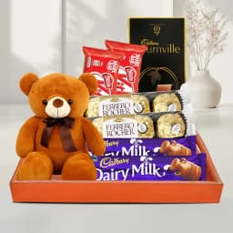 Charming Winter Delight Basket 1