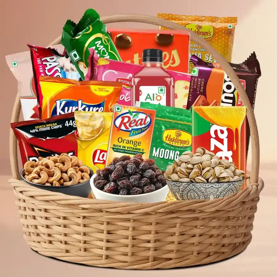 Delightful Snack Celebration Hamper