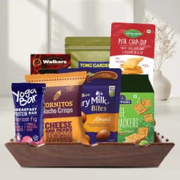 Gourmet Delight Snack Basket 1