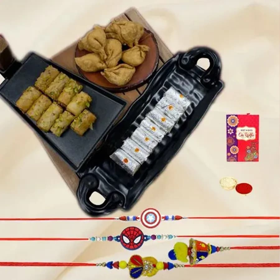 Family Rakhi Bash wit Sumptuous Kaju n Baklawa Roll