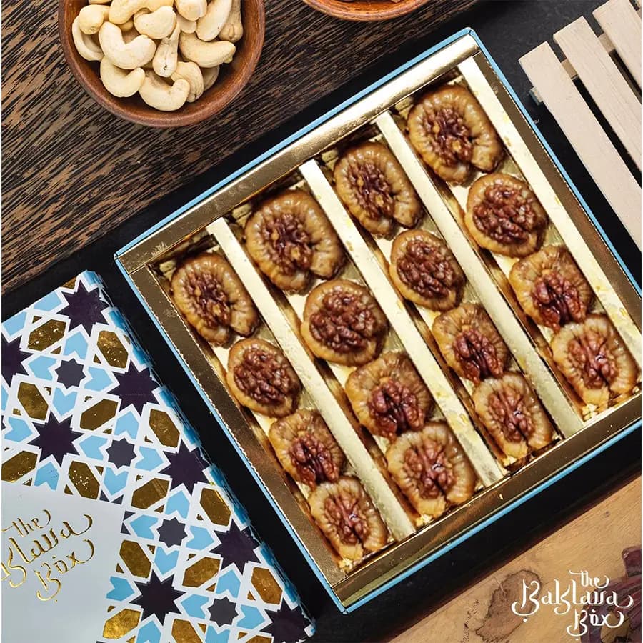 Yummylicious Chocolate Ring Baklava Box