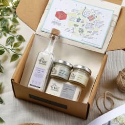 Luxurious Self-Care Gift Ensemble 1