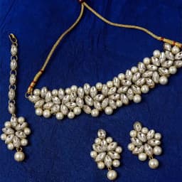 Stunning Kundan Jewellery Gift Box 1