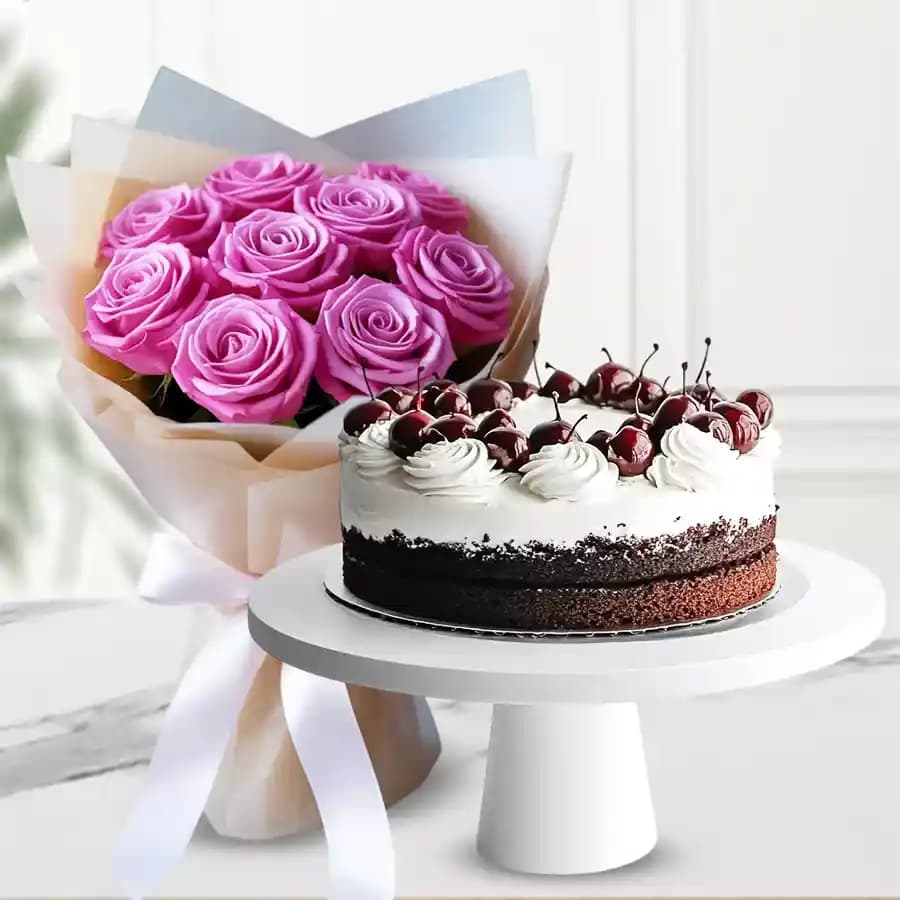 Finest Cake with Pink Roses Bouquet