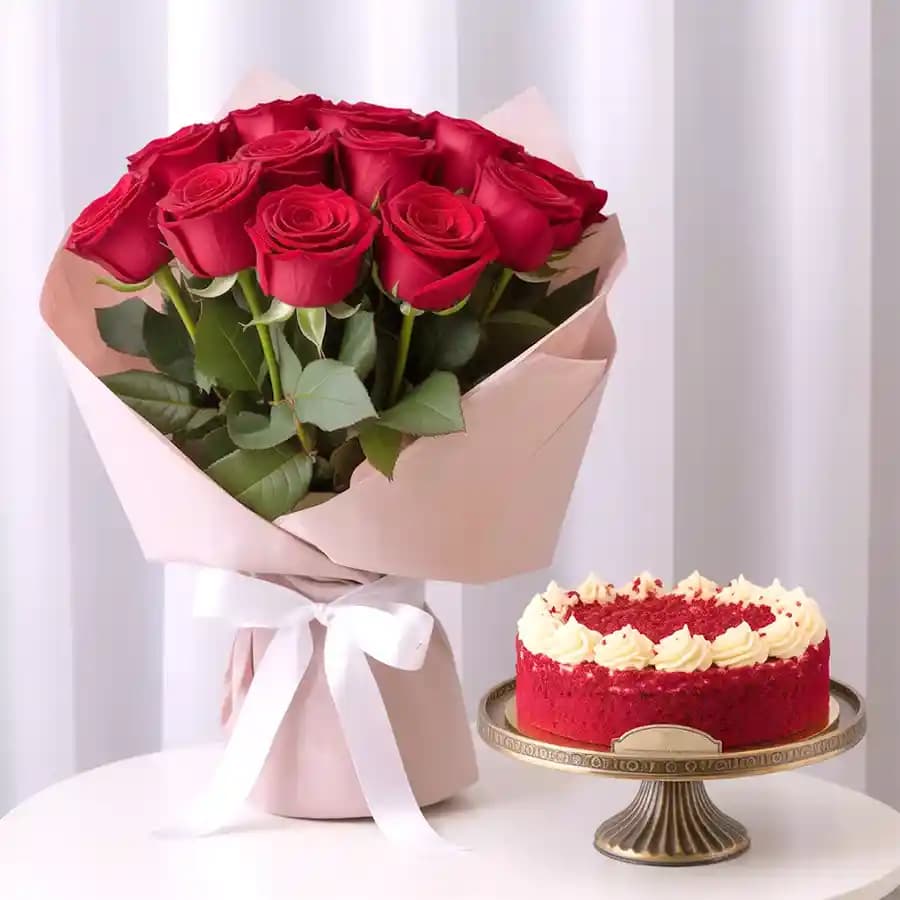 Hypnotizing Red Velvet Cake with Red Roses Bouquet