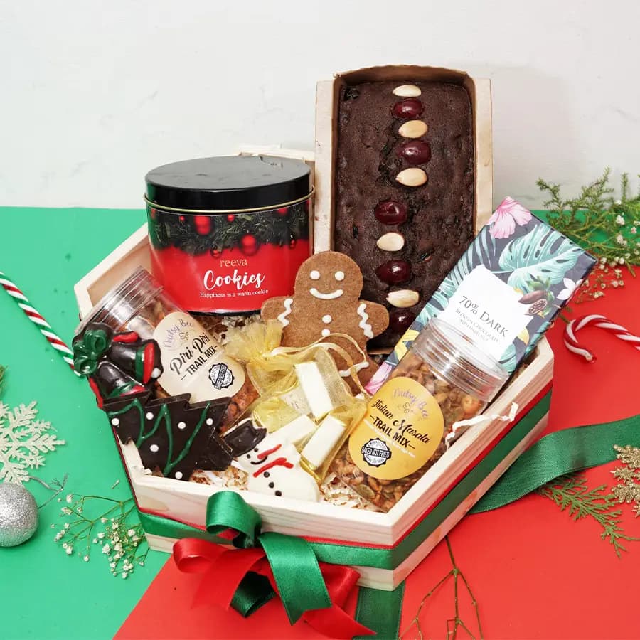 Christmas Magic in a Hamper