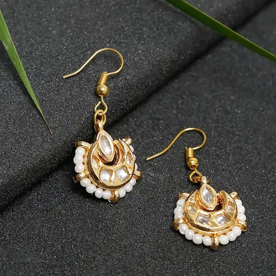 Charming Kundan Earrings