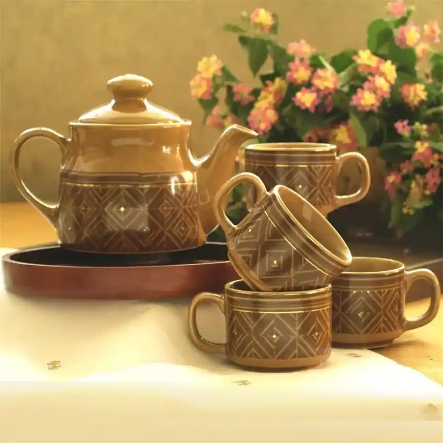 Marvelous Tea Pot N Tray Gift Set